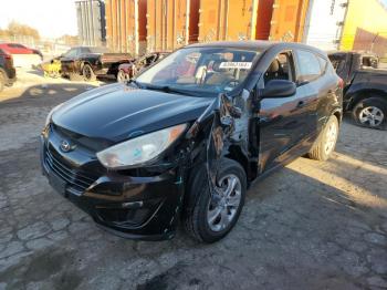  Salvage Hyundai TUCSON
