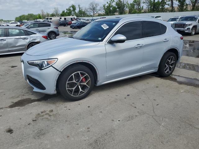  Salvage Alfa Romeo Stelvio