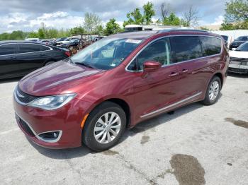  Salvage Chrysler Pacifica