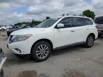  Salvage Nissan Pathfinder