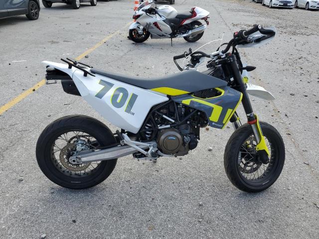  Salvage Husqvarna Motorcycle