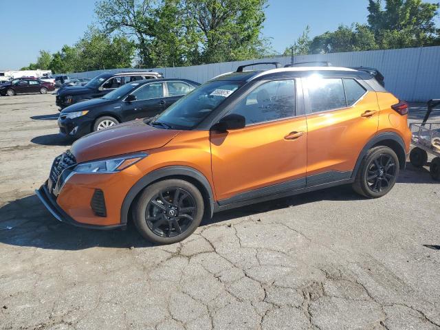  Salvage Nissan Kicks