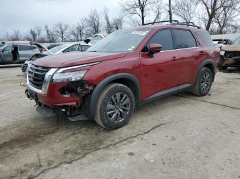  Salvage Nissan Pathfinder