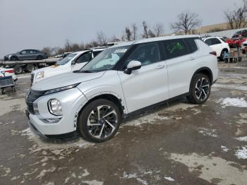  Salvage Mitsubishi Outlander