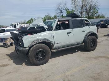  Salvage Ford Bronco