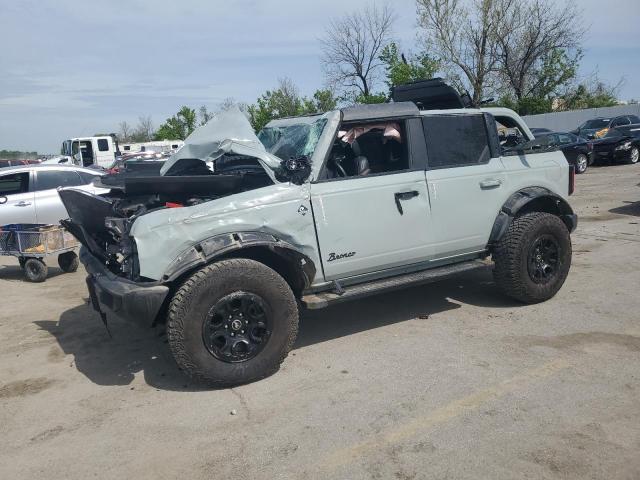  Salvage Ford Bronco