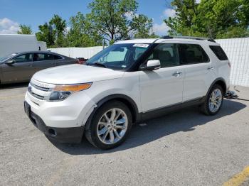  Salvage Ford Explorer