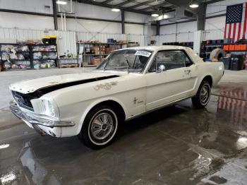  Salvage Ford Mustang