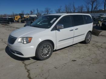  Salvage Chrysler Minivan