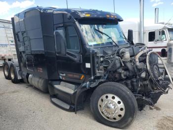  Salvage Peterbilt 579