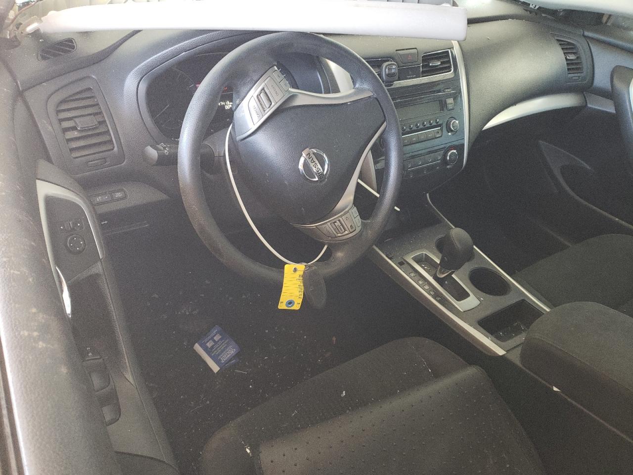 Nissan Altima 2.5 Image 6