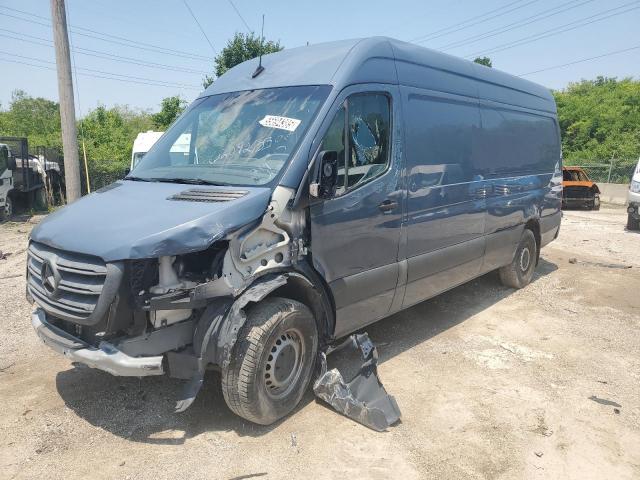  Salvage Mercedes-Benz Sprinter