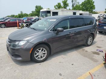  Salvage Chrysler Pacifica