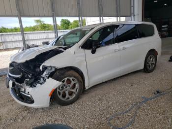  Salvage Chrysler Pacifica