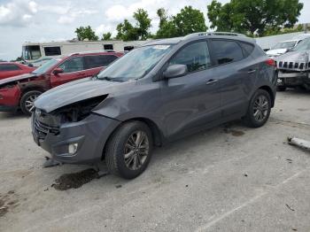  Salvage Hyundai TUCSON