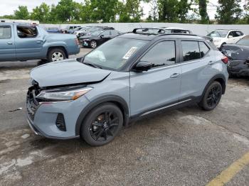 Salvage Nissan Kicks