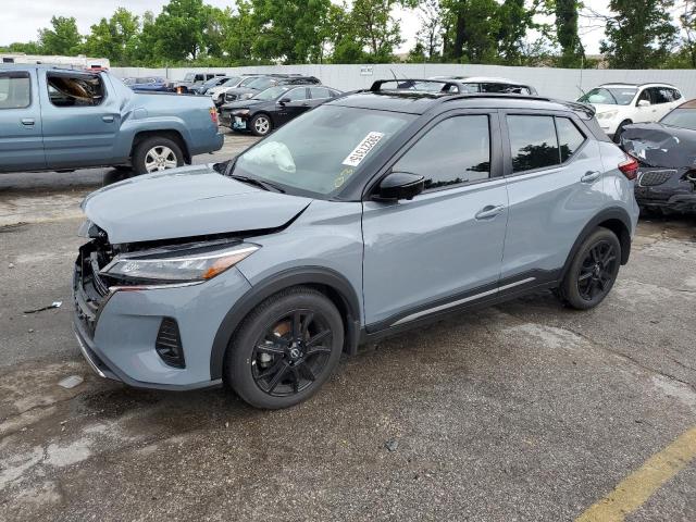  Salvage Nissan Kicks