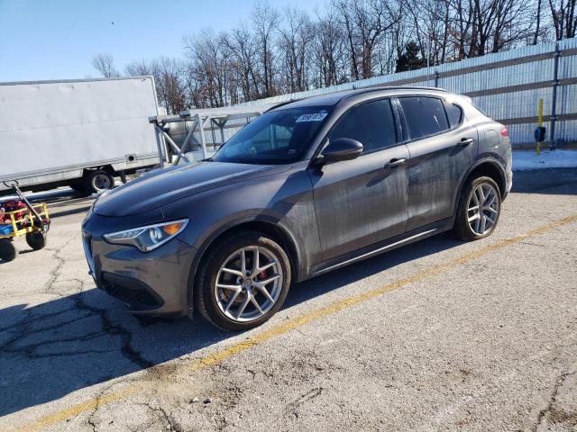  Salvage Alfa Romeo Stelvio