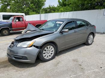  Salvage Chrysler 200