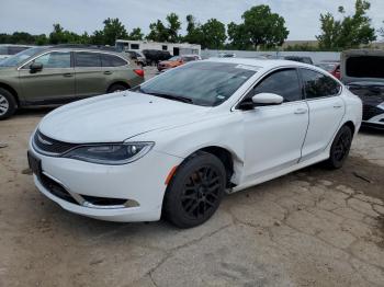  Salvage Chrysler 200