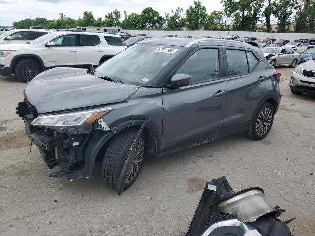  Salvage Nissan Kicks