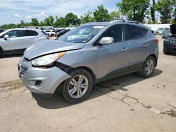  Salvage Hyundai TUCSON