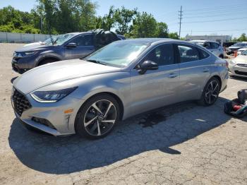  Salvage Hyundai SONATA