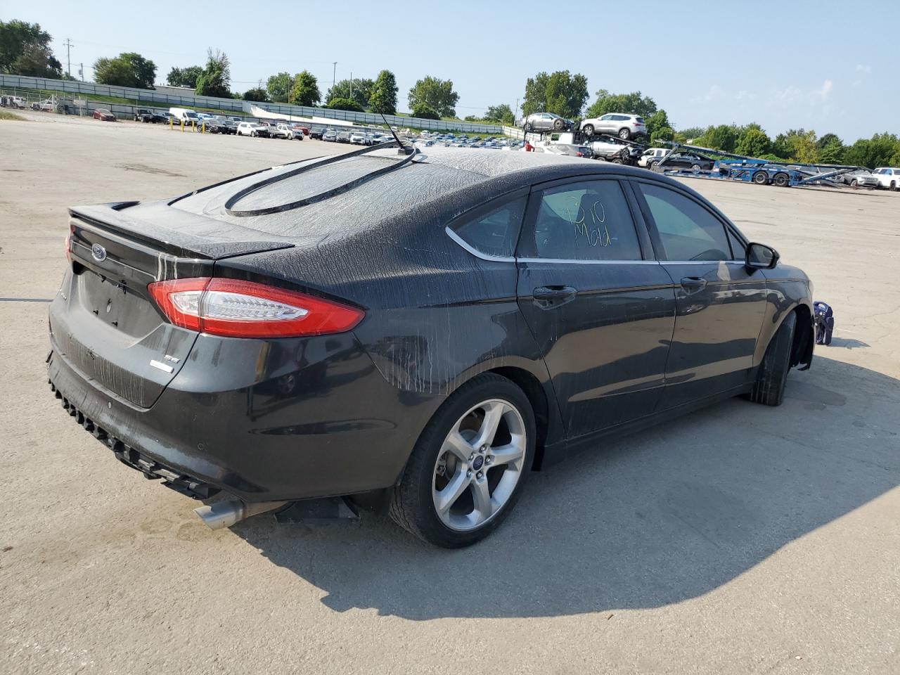 Ford Fusion Se Image 2