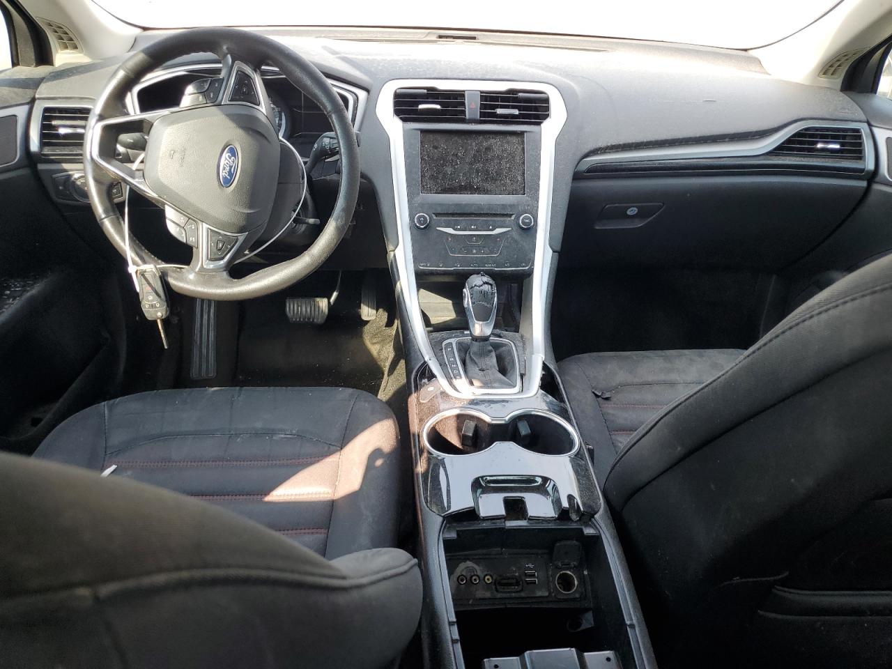 Ford Fusion Se Image 10