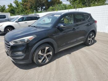  Salvage Hyundai TUCSON