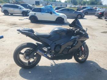  Salvage Kawasaki Zx1002 M