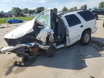  Salvage Chevrolet Blazer