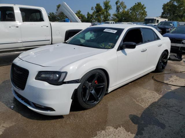  Salvage Chrysler 300