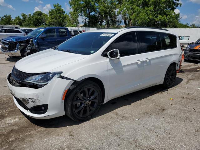  Salvage Chrysler Pacifica
