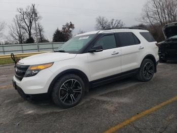  Salvage Ford Explorer