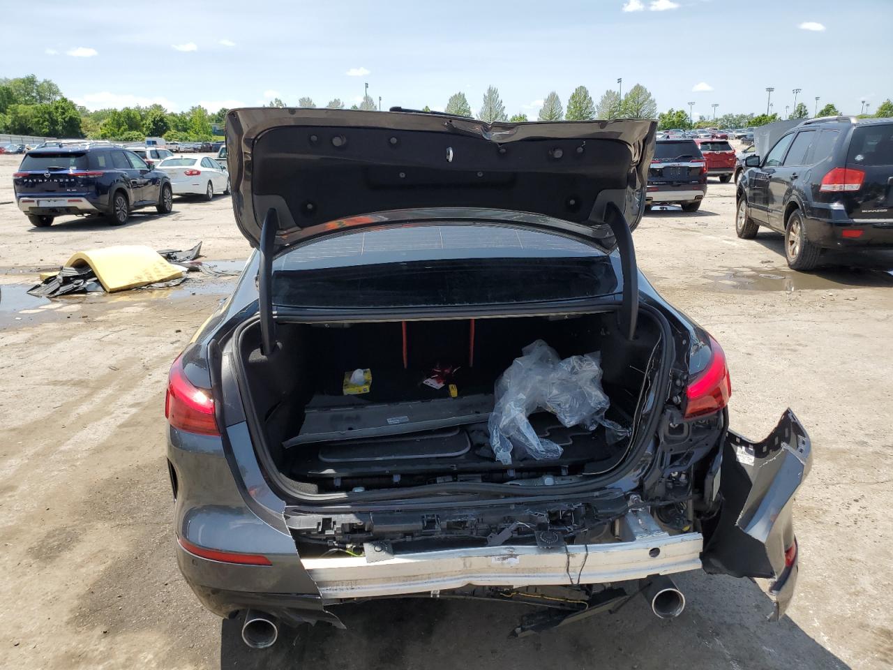 BMW 2 Series Image 5