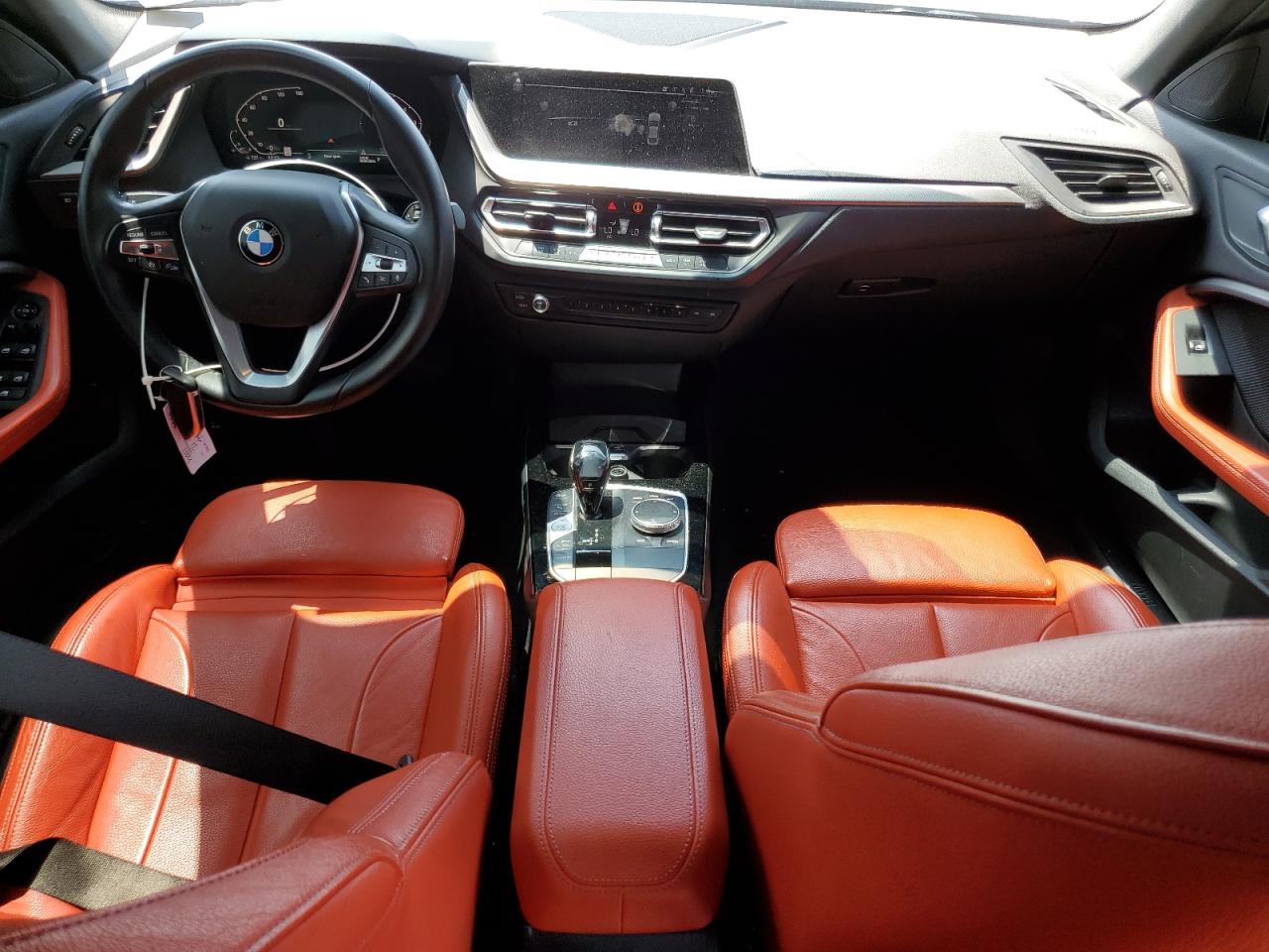 BMW 2 Series Image 6