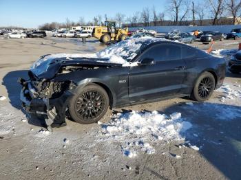  Salvage Ford Mustang