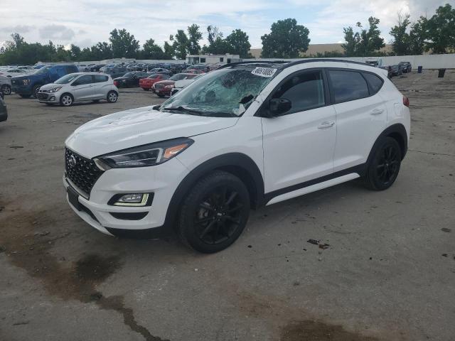 Salvage Hyundai TUCSON