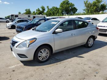  Salvage Nissan Versa