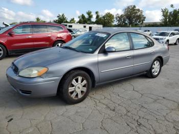  Salvage Ford Taurus