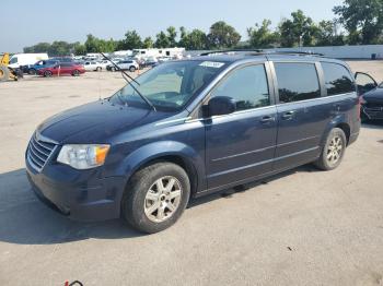  Salvage Chrysler Minivan