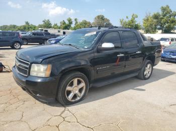  Salvage Chevrolet Avalanche