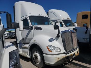  Salvage Kenworth Construction T680
