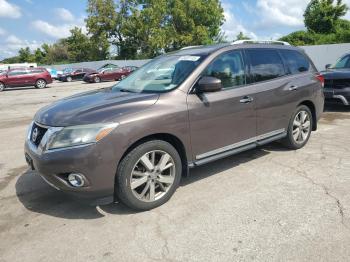  Salvage Nissan Pathfinder