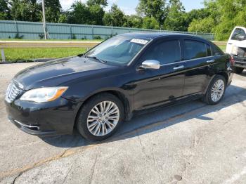  Salvage Chrysler 200