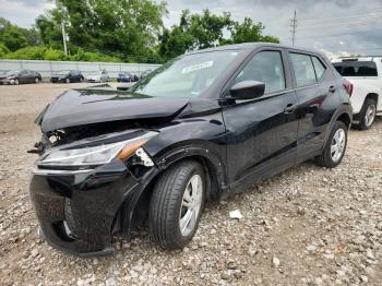  Salvage Nissan Kicks