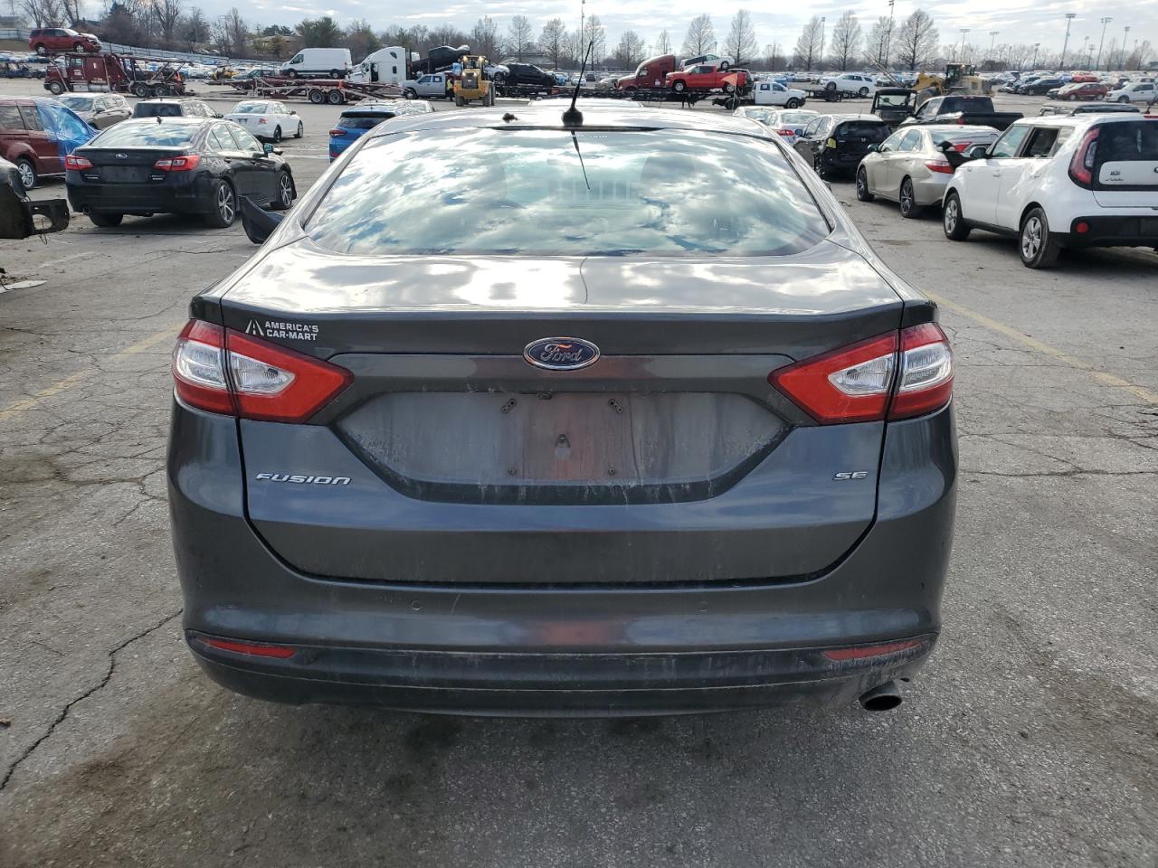 Ford Fusion Se Image 4