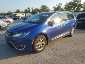  Salvage Chrysler Pacifica