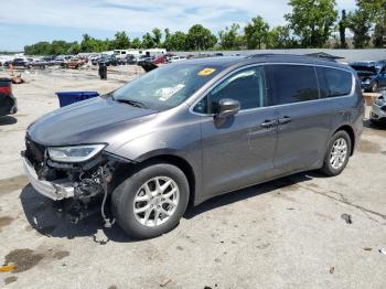  Salvage Chrysler Pacifica